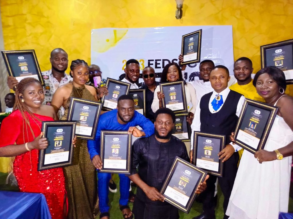FEDSCO Ogoja '05 Set Offers Scholarships to Students, Honours Teachers, Donates to Orphanage