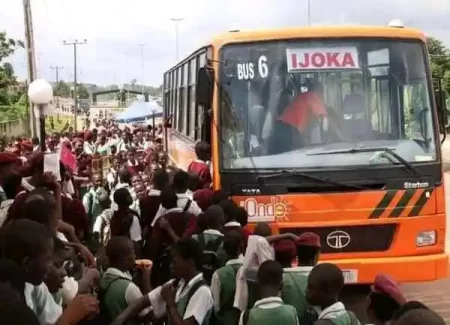 Ondo Gov't To Make Students Pay For Free Shuttle Bus Scheme