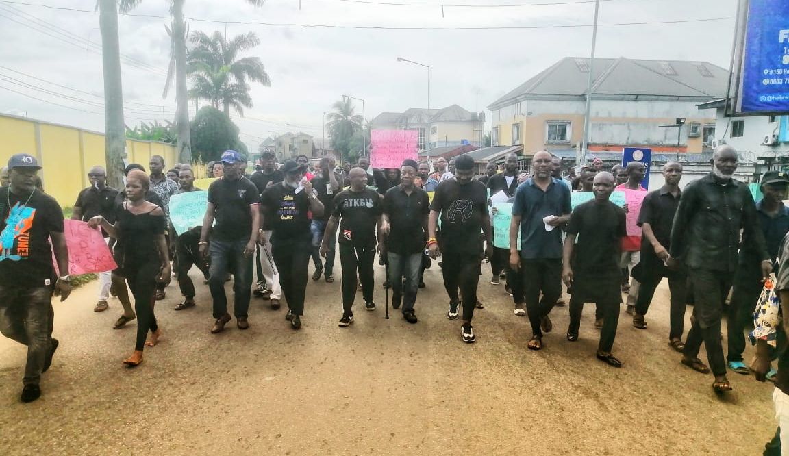 Ekinigbo Town, Rivers State:  We Know The People Who Kidnapped Our Sons – Protesters