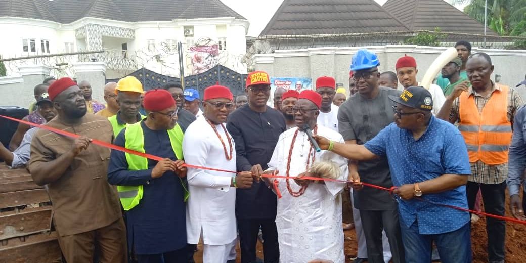 Soludo Flags Off Benito Ozigbo Road Project At Umu Ezu, Awovu Enugwu Ukwu