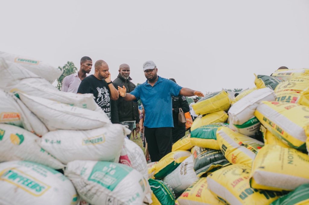 Senator Asuquo Ekpenyong Facilitates Distribution of Food Items, Relief Materials in Calabar South, Akpabuyo and Bakassi