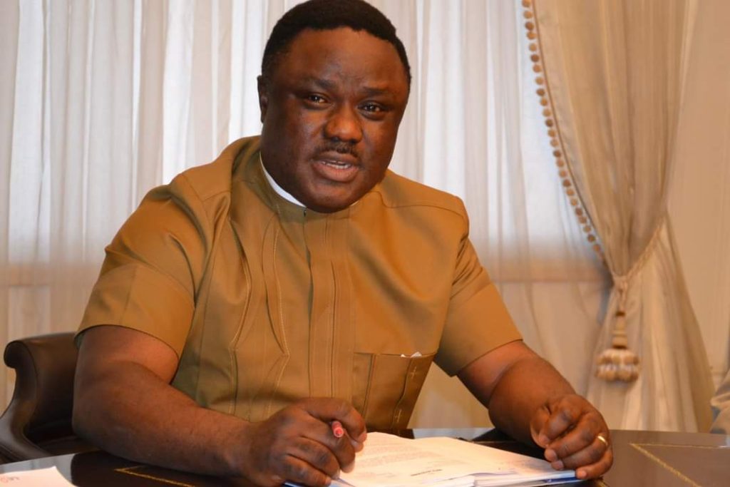 Ayade appoints over 1000 aides
