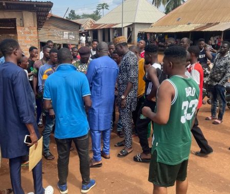 Bekwara youths troop out to welcome Efenji Nicholas