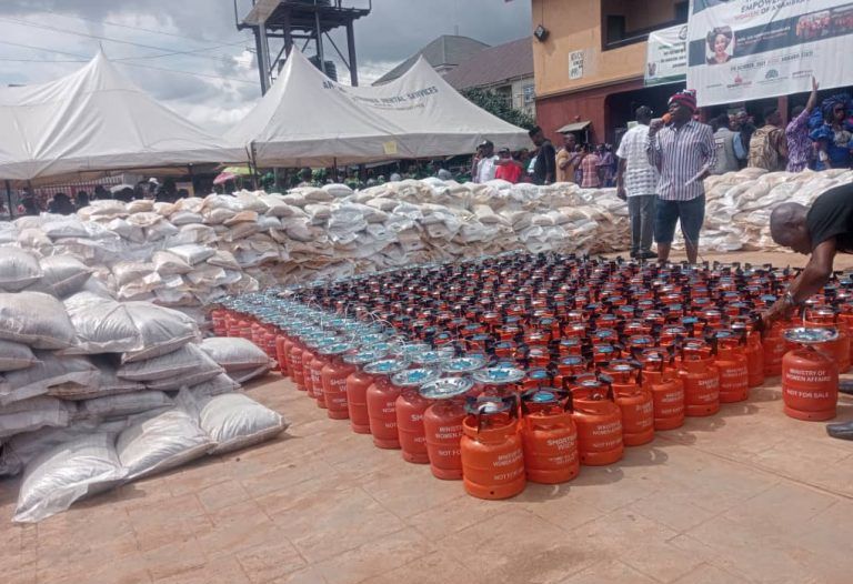 FG distributes bags of rice, 500 PoS machines, gas cylinders, others to less privileged in Anambra