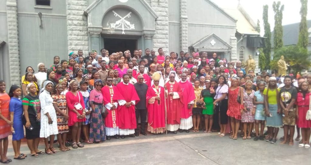 Peter Obi donates N70 million to schools in Onitsha