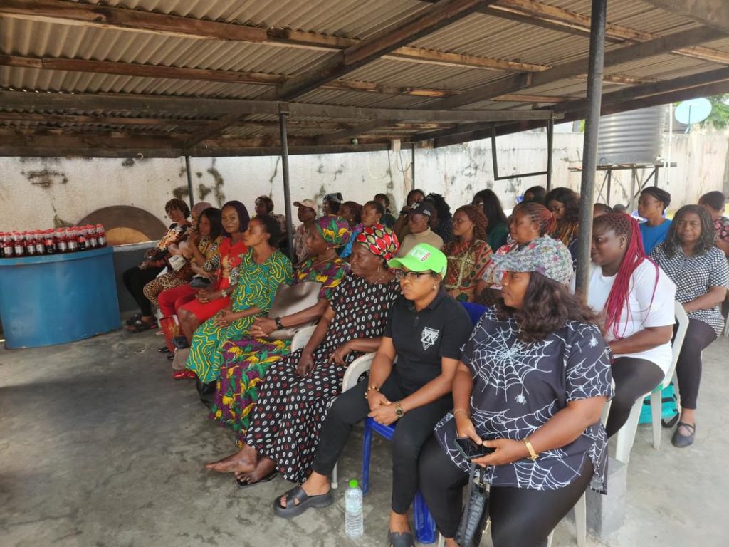 Yuletide: Hon Stanley Nsemo's wife hosts APC women in Calabar Municipality