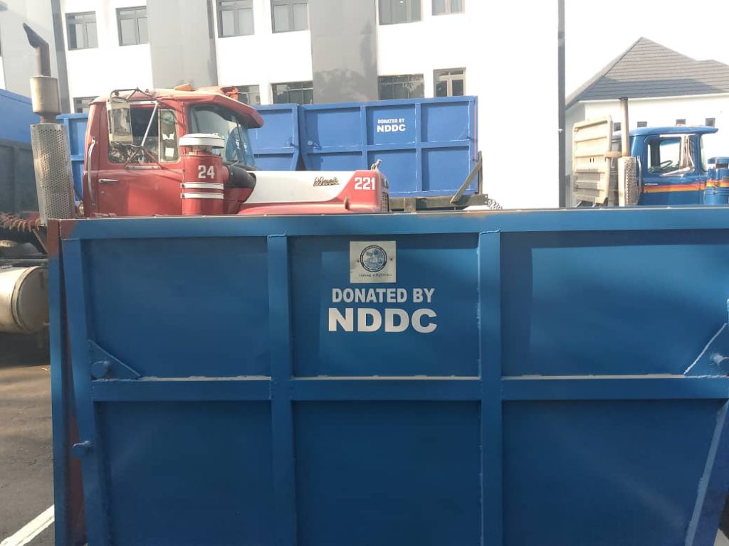 Photo Story: NDDC delivers 15 waste bins to Cross River