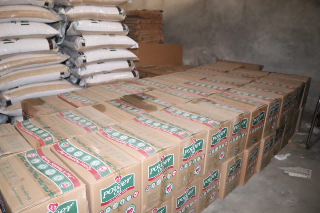 C'River: NDDC distributes rice, vegetable oil to traditional rulers, heads of security agencies, others