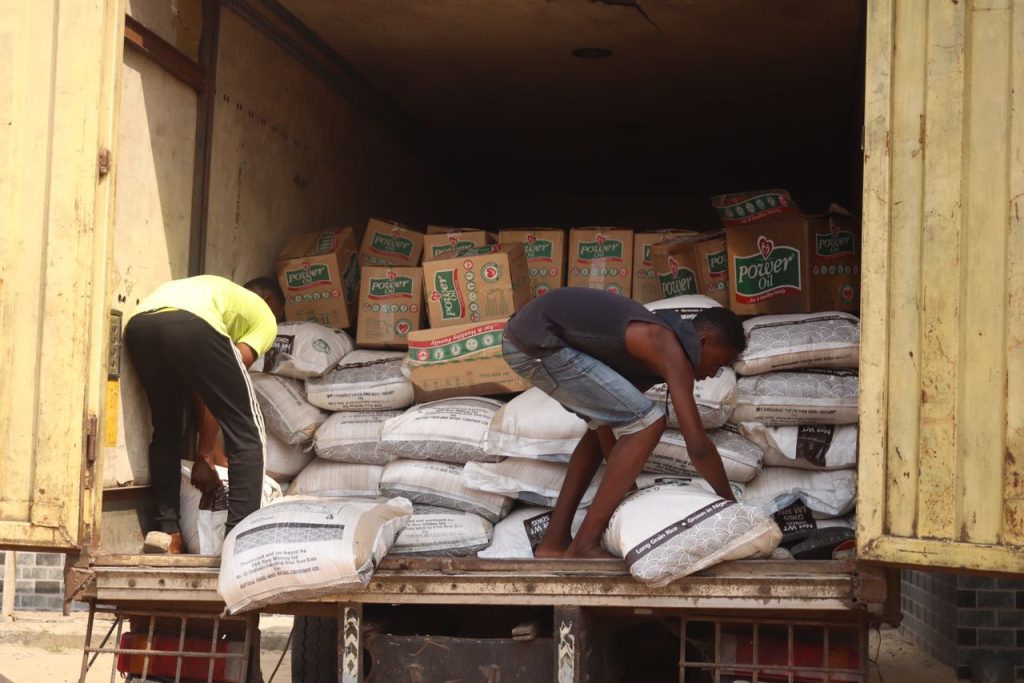 C'River: NDDC distributes rice, vegetable oil to traditional rulers, heads of security agencies, others