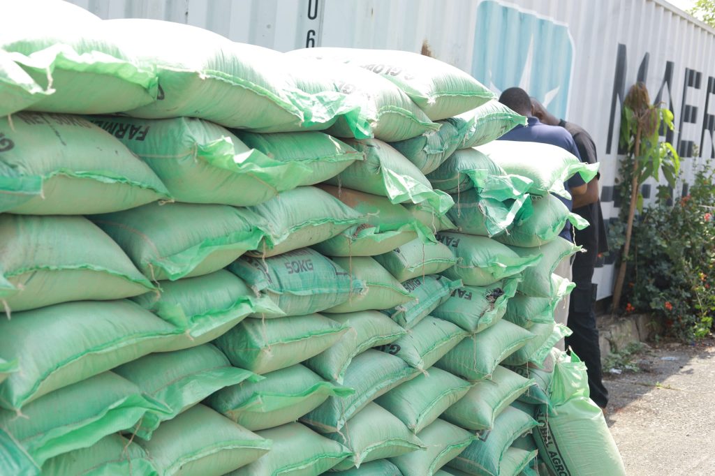 Senator Asuquo Ekpenyong Distributes 400 Bags of Fertilizer to Farmers in Cross River South