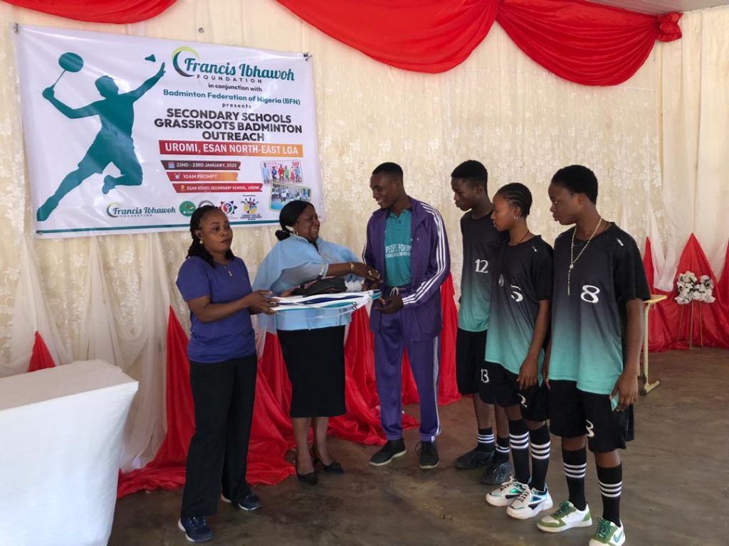 Francis Ibhawoh Foundation Holds Badminton Training in Uromi