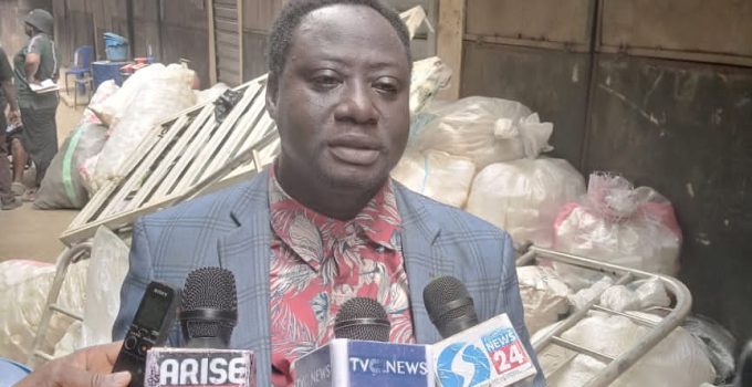 NAFDAC Raids Onitsha Market, Confiscates Fake, Substandard, Expired Drugs