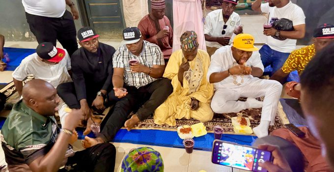 Ramadan: ACTDA boss distributes free meals to Muslim community in Awka