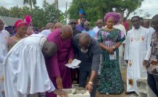 Gov Otu lays foundation for Duke Town Cathedral Annex