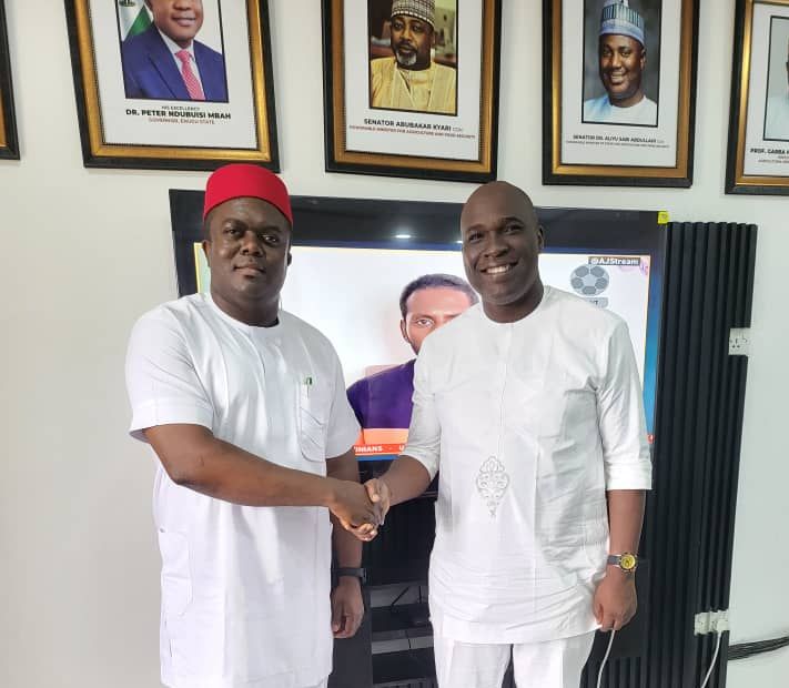 Anambra lawmaker extends scholarship scheme to Federal Cooperative College Enugu