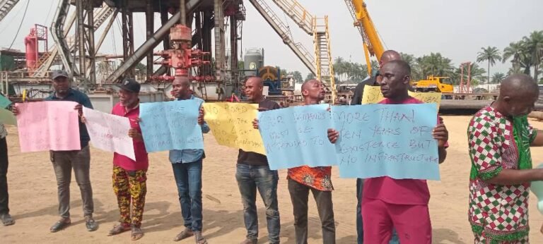 Anambra community protests 10-years oil exploration without socio-economic benefits