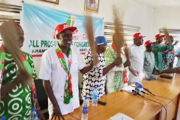 Newly elected Anambra APC LG chairmen endorse Ejidike as consensus chairman ahead of state congress